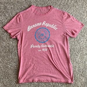 Banana republic red T-shirt